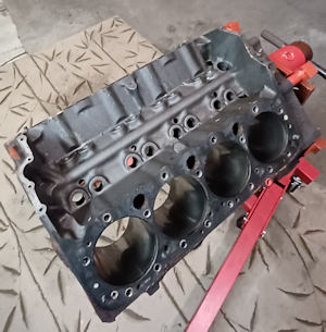 350, 4-bolt main with .040" overbore